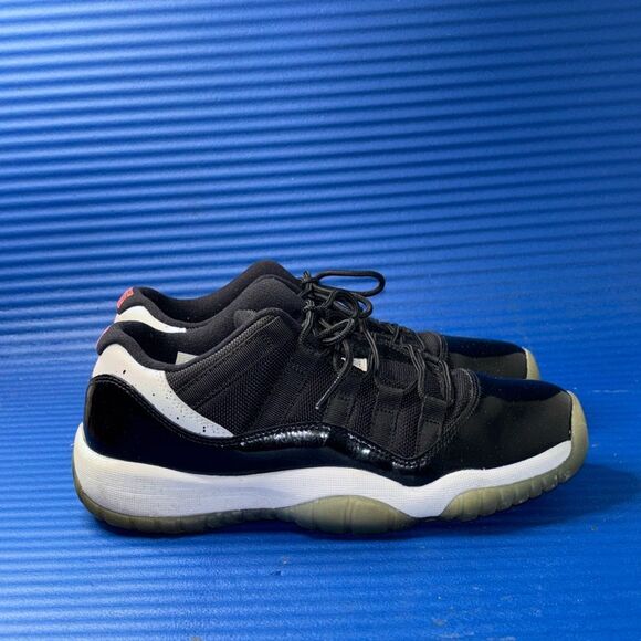 Size 6.5Y- GS Nike Air Jordan 11 XI Retro Low Infrared Black Youth 528896-023 - Picture 1 of 8
